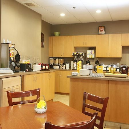 Stonebridge Hotel Dawson Creek Eksteriør billede
