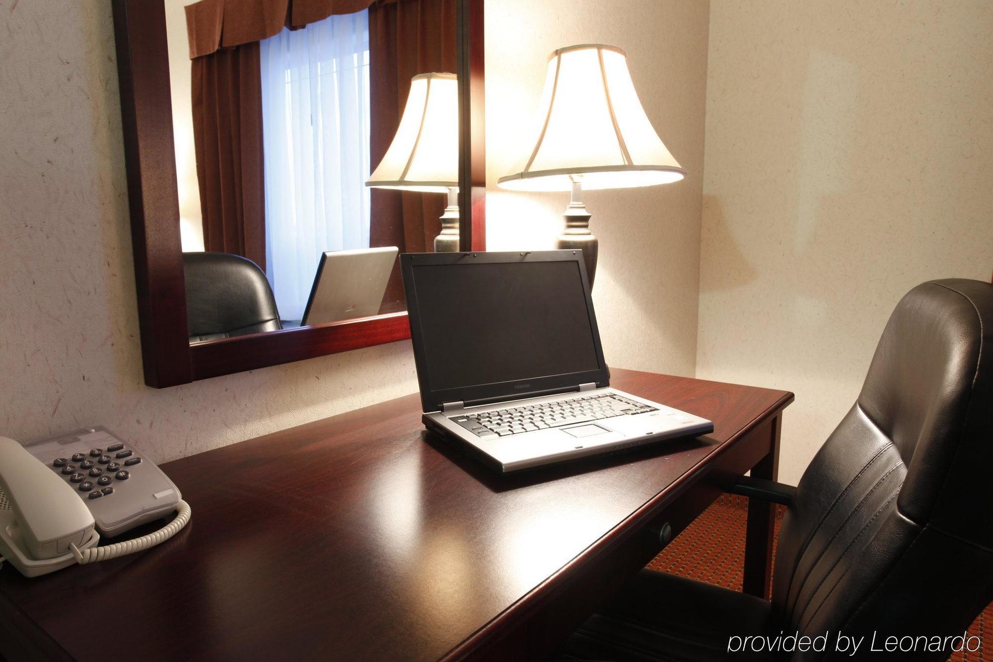 Stonebridge Hotel Dawson Creek Eksteriør billede