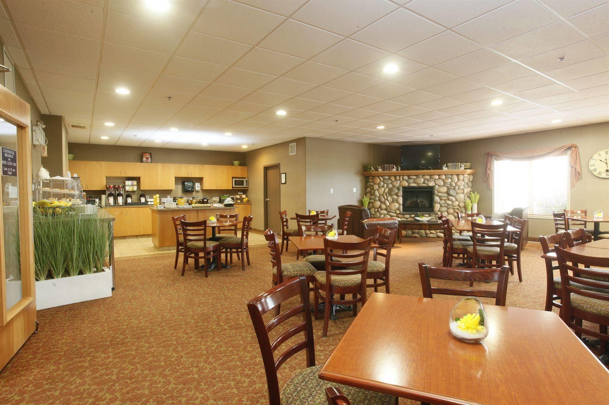 Stonebridge Hotel Dawson Creek Eksteriør billede